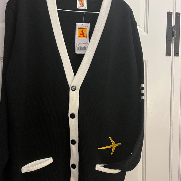 5 Button Unisex Varsity Cardigan - Picture 1 of 6